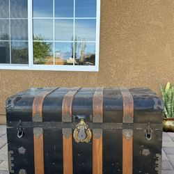 antique dome top steamer trunk