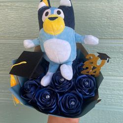 Graduation Bluey Plushie Rose Bouquet 🩵 NEW 