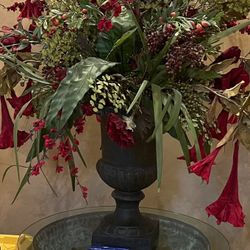 Faux Floral Arrangements With Crystal Table