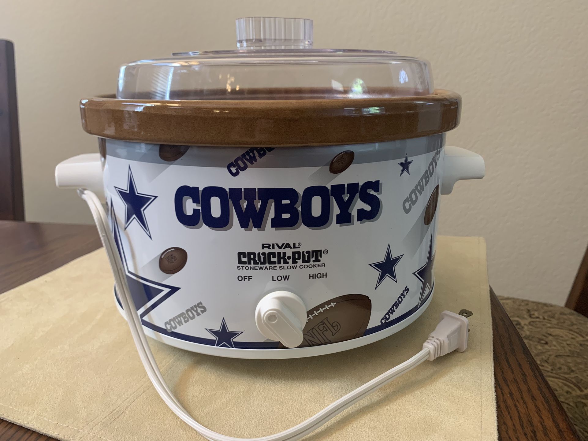 Dallas Cowboys Crock Pot Slow Cooker Never Used