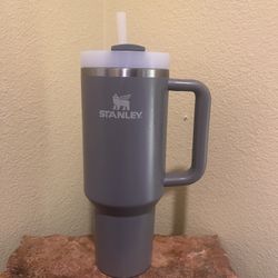 Stanley 40 oz Tumbler Gray with Handle Lid and Straw