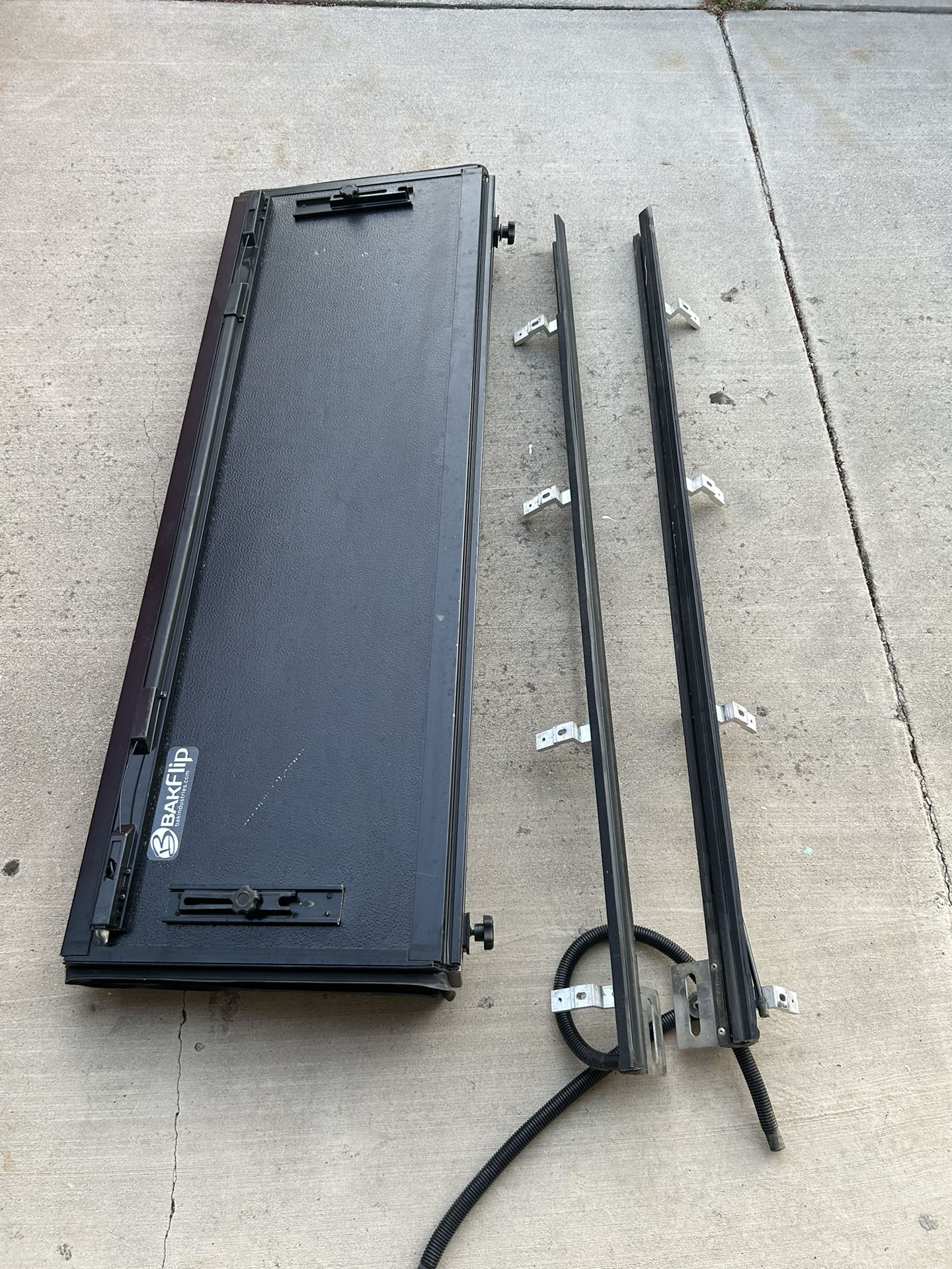 Toyota Bakflip Cover