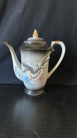 Vintage Japanese hand painted Dragon porcelain teapot.  Porch pick up