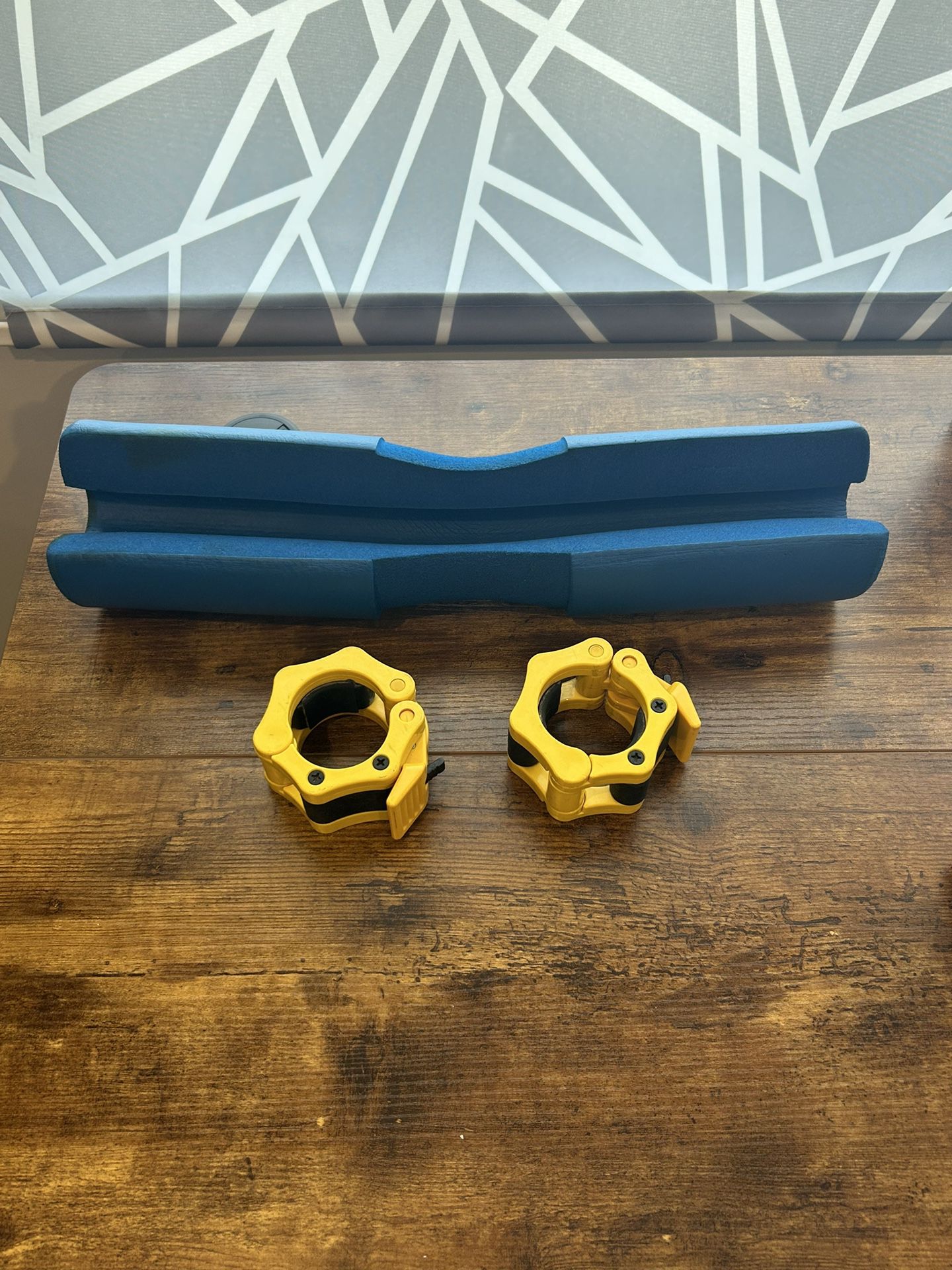 Barbell Pad and Olympic Barbell Weight Clamps Clips