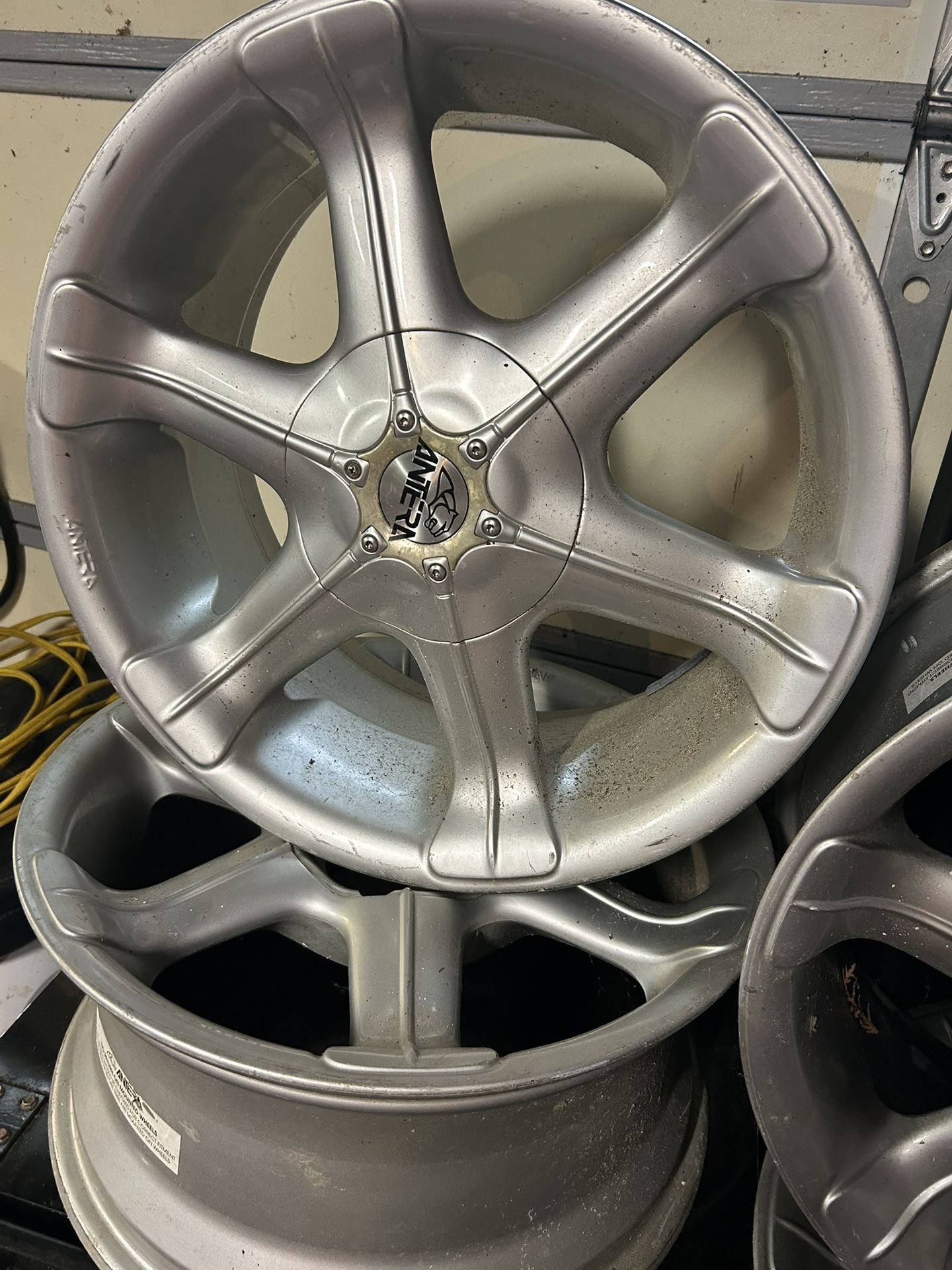 18 Inch Antera Rims.