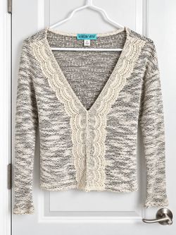 Aqua Vie Women’s Small Cream Black Crochet Trim Knit Sweater Made in USA