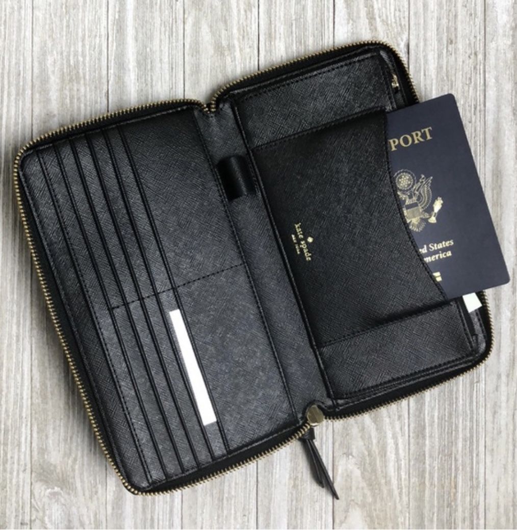 Kate Spade Kaden Black Nylon Travel Wallet for Sale in Seattle, WA - OfferUp