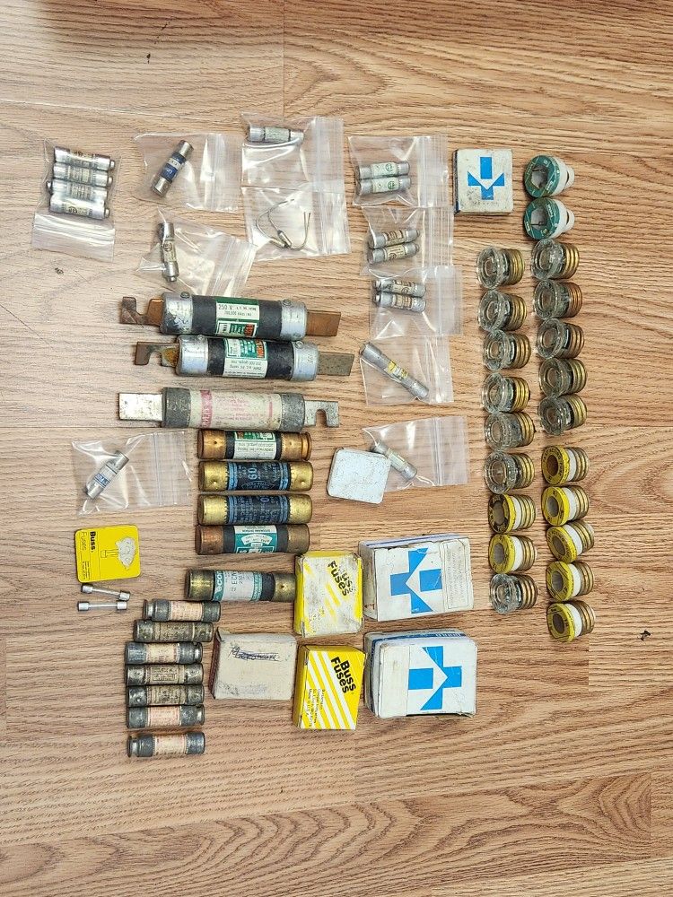 100+ Assorted Fuses