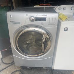 LOOK!!! GE Capacity, AVC, eWash Option Washer - Silver