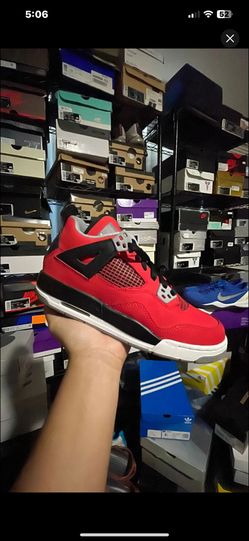 Jordan 4 Toro Size 6