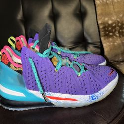 Nike Lebron XVIII 18 Best of 10-18 Psychic Purple DM2813-500 Mens Size 9.5