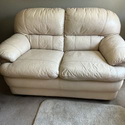 Loveseat 