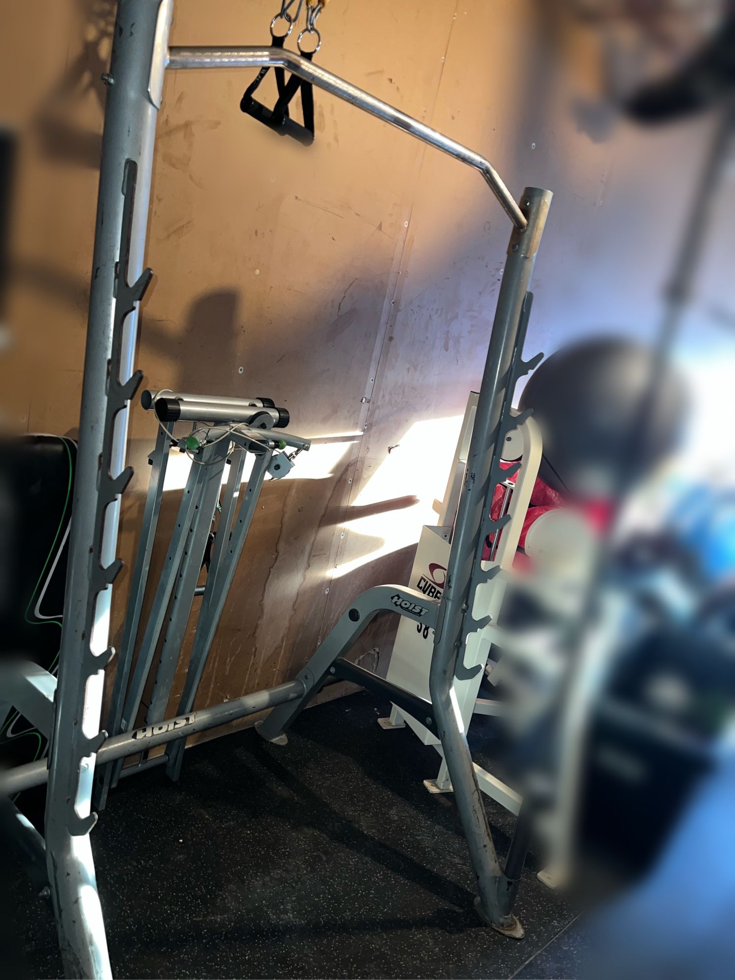 Hoist Squat Rack With Barbell