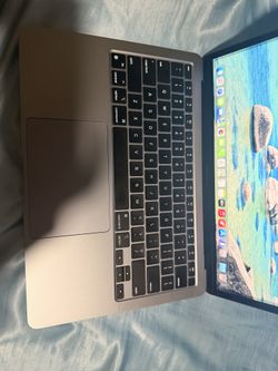 M1 MacBook Air (256 GB/8 GB)