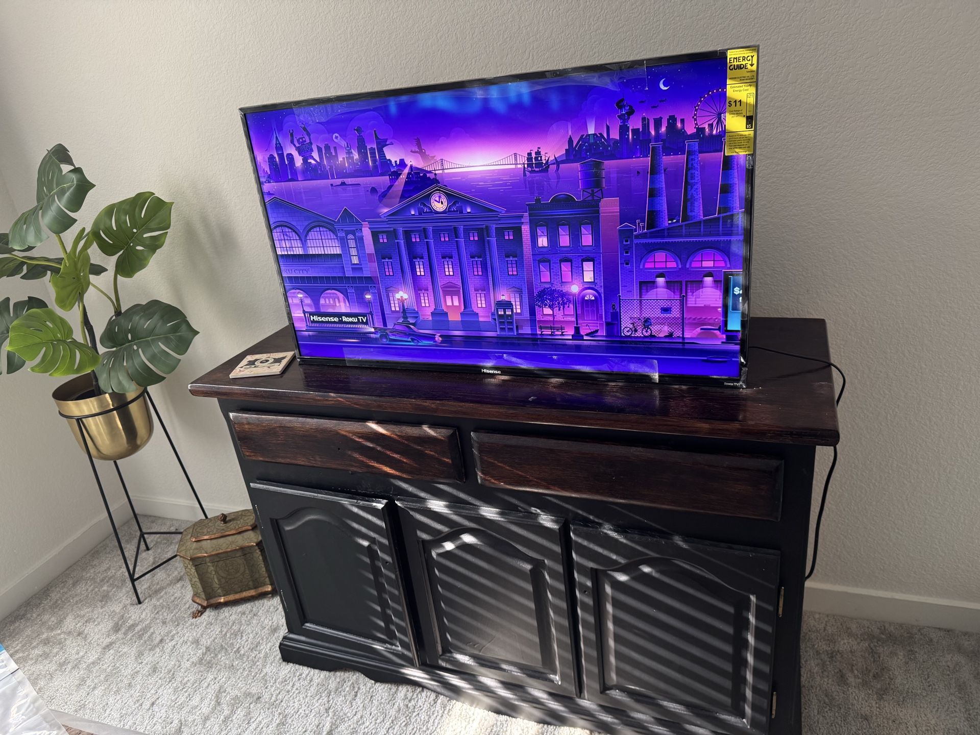 Side table and cabinet