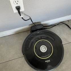 Roomba Robot Vacuum 