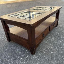 Coffee Table / Mesita De Sala 