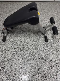 Hoist Fitness- Adjustable Sit-Up Ab Bench