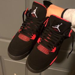Jordan 4 retro Red thunder
