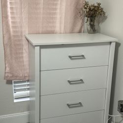 White 4 Drawer Dresser