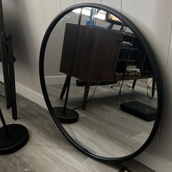 Black Round Mirror