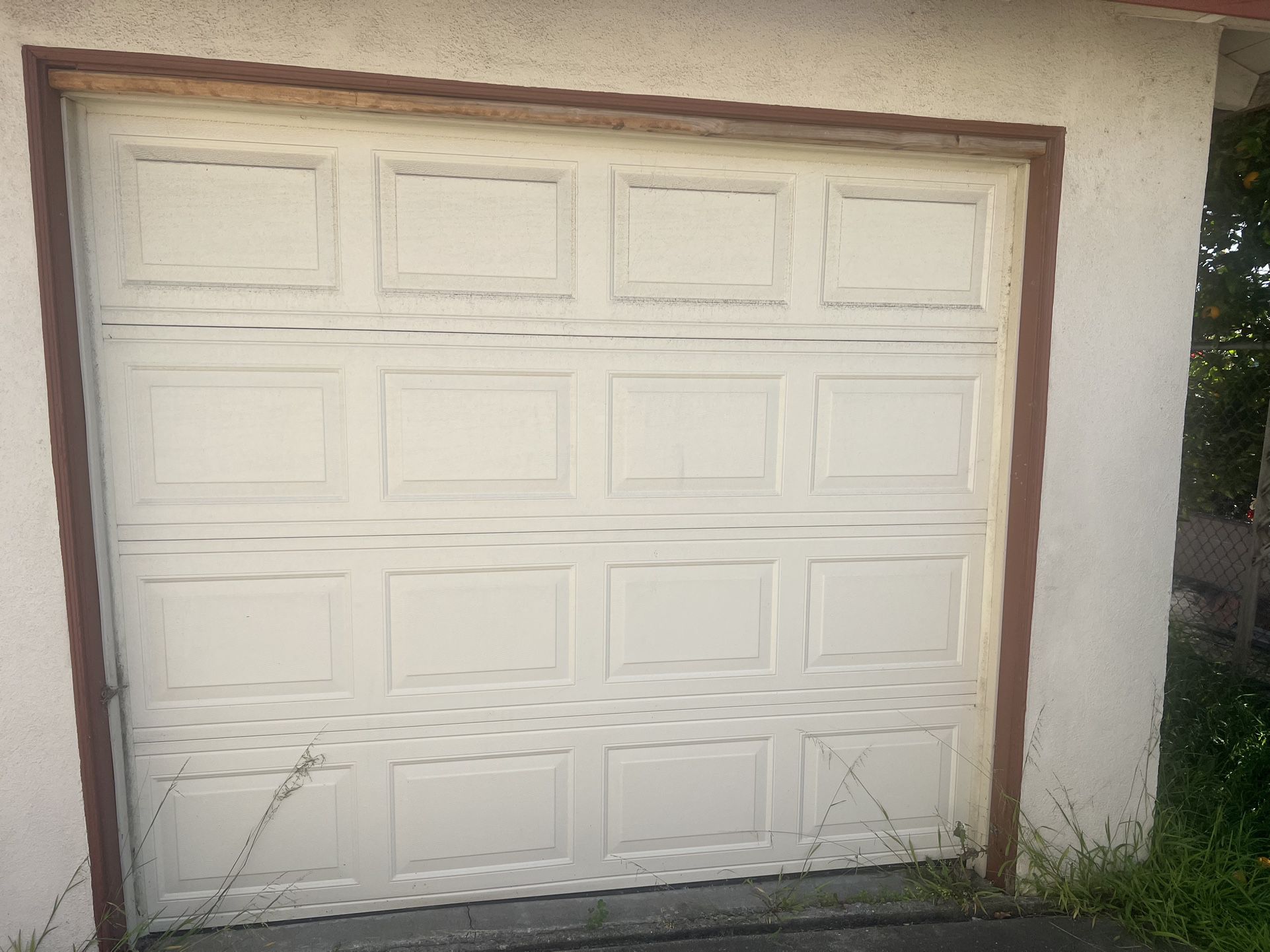  Garage Door