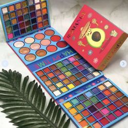 New 4/1 Eyeshadow Palette Great Picmentation 