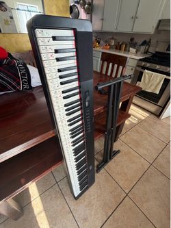 Piano marca DONNER