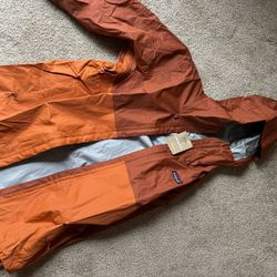 Patagonia Torrentshell 3L Rain Jacket New