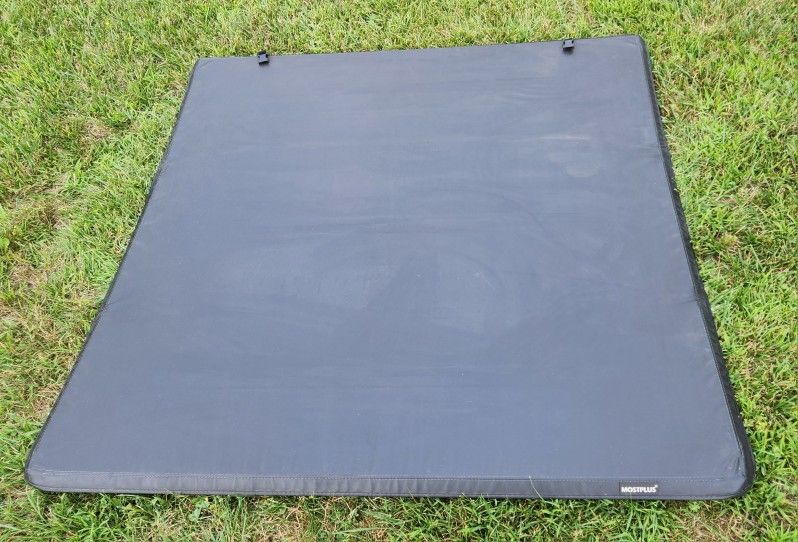 "Mostplus" Tri-fold Soft Tonneau Cover