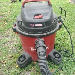 Craftsman 9 gal Corded Wet/Dry Vacuum 8.3 amps 120 V 4.25 HP