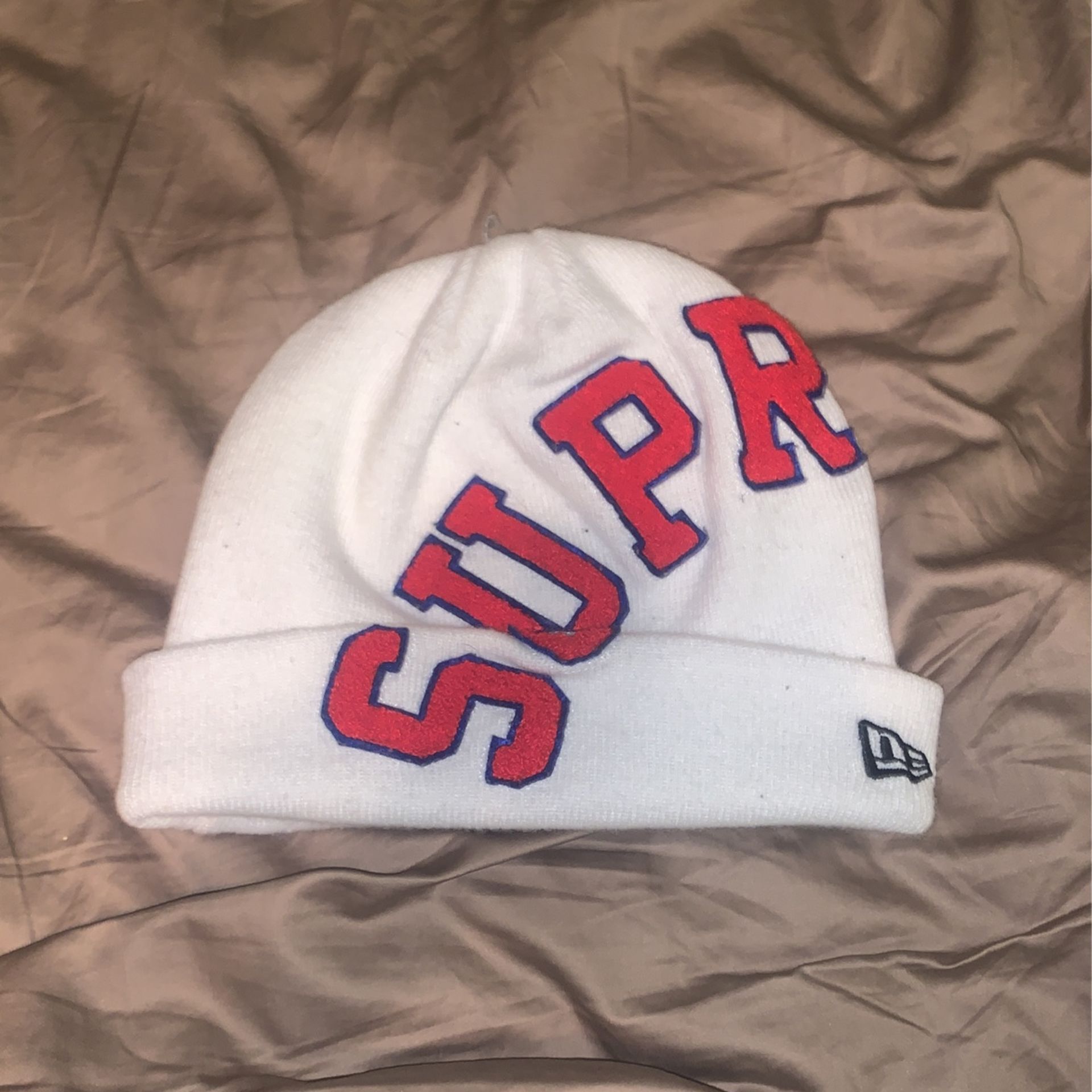 Supreme New Era Big Arc Beanie White THROW ME OFFER!!