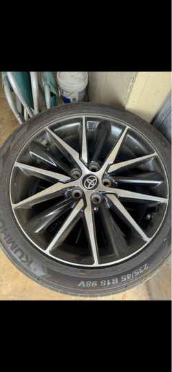 2021 Toyota Camry rims