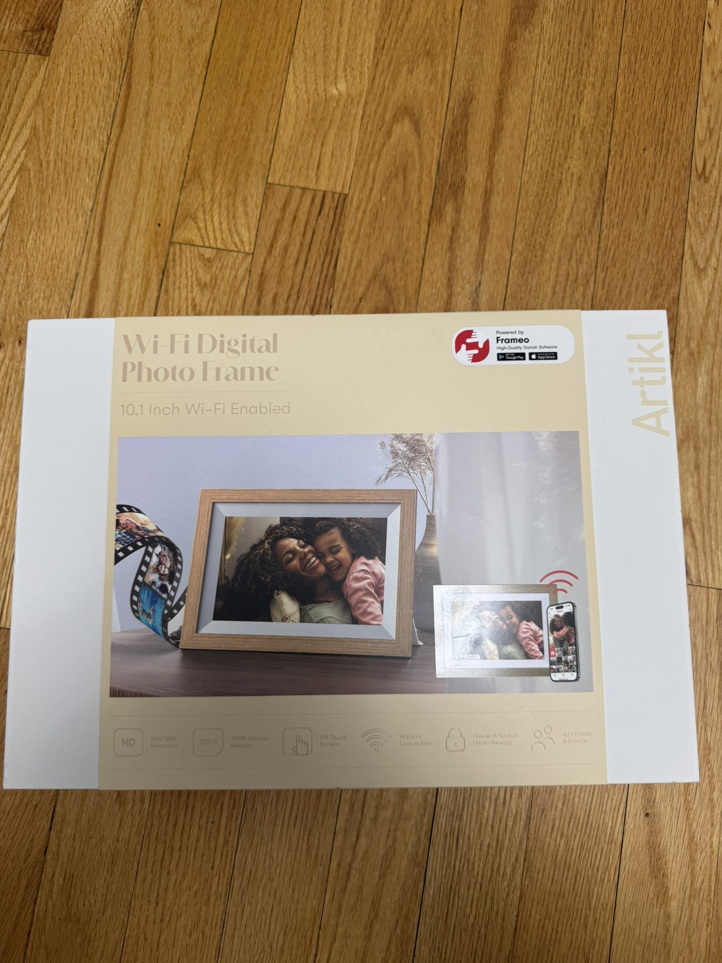 Frameo Artikl 10.1 Inch WiFi Digital Picture Frame,