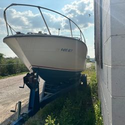 Boat 24 Feet
