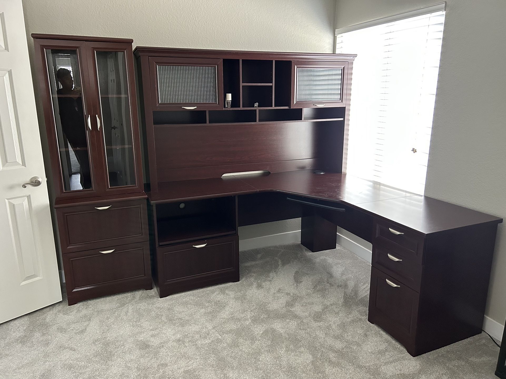 Office Furniture 