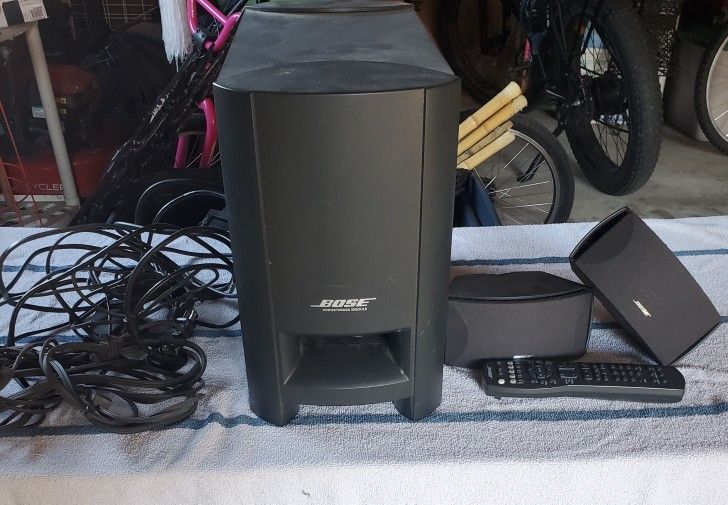 "SURROUND SYSTEM " BOSE brand