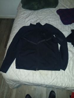 Nike sweater