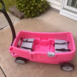Step2 Kids Pull Wagon In Excellent Condition
