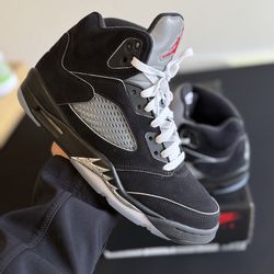 Jordan 5 Black Metallic