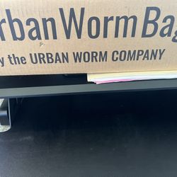 Urban Worm Bag