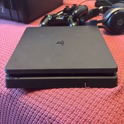 PS4 Slim