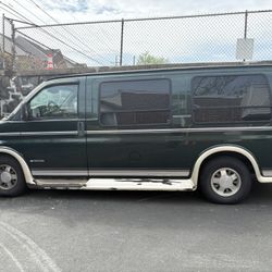2002 Chevrolet Express