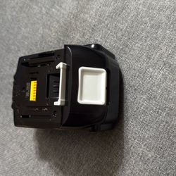 Batería Makita 5A/H 