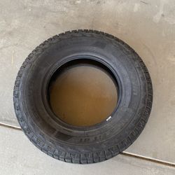 Llanta 255/75R17 115T