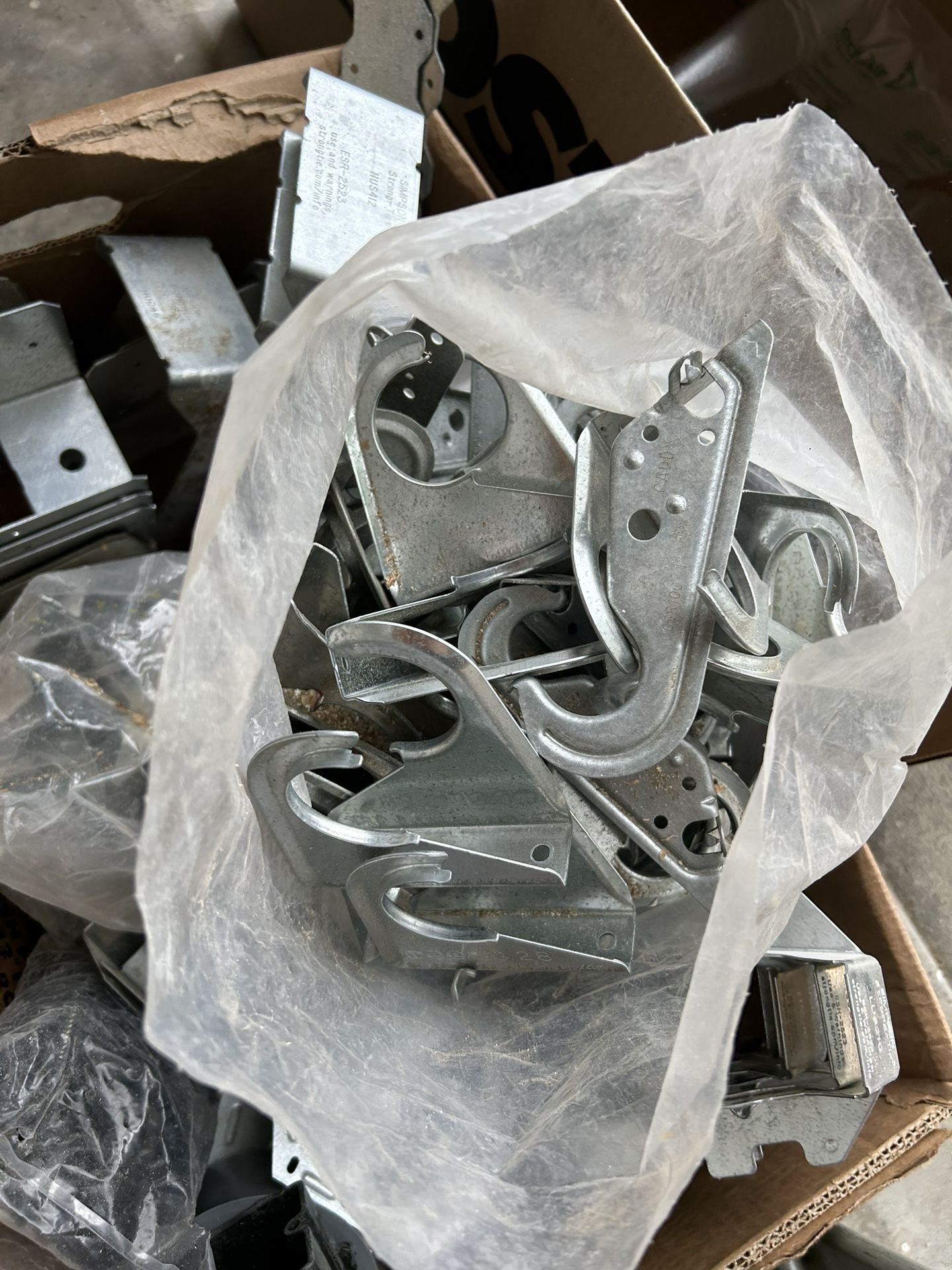 BUILDING SUPPLIES various