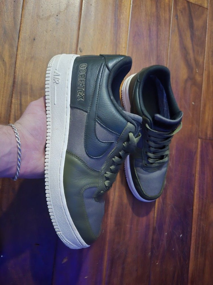 Nike Air Force Gortex Green Size 10.5