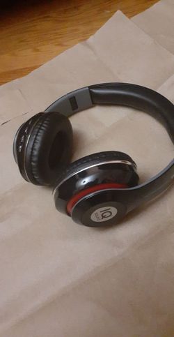 HEADPHONES READ DESCRIPTION