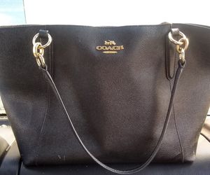 Coach lthr Ava coach tote with matching wristlet