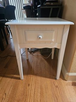 SIDE TABLE NIGHT STAND WHITE End Table 1-Drawer